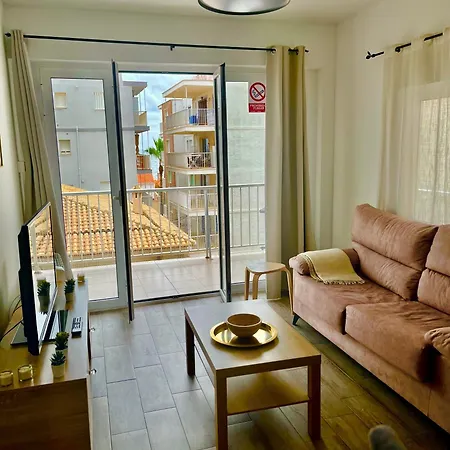 Διαμέρισμα Spacious Right Next To Miramar
