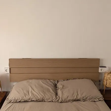 Spacious Right Next To Διαμέρισμα