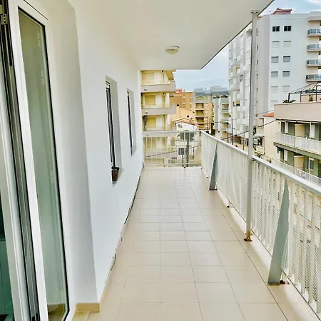 Spacious Right Next To Miramar